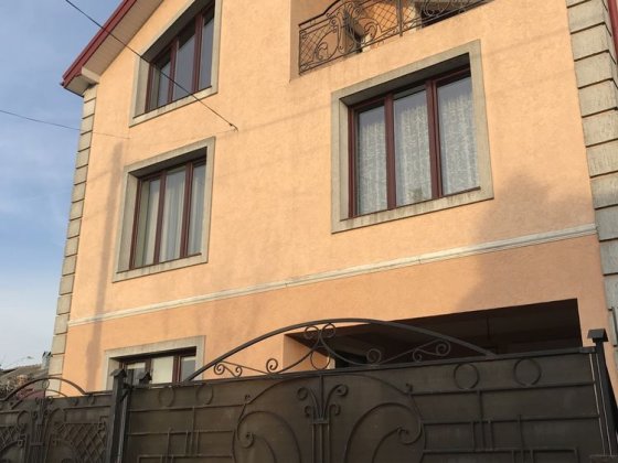 Продається будинок 2 поверхи+мансарда Львів