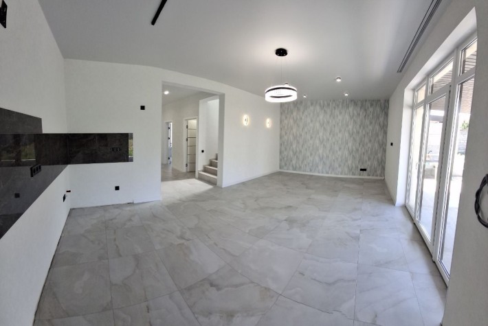 Дом с ремонтом 135м2, 4 сотки район Таирова Рассрочка - фото 1