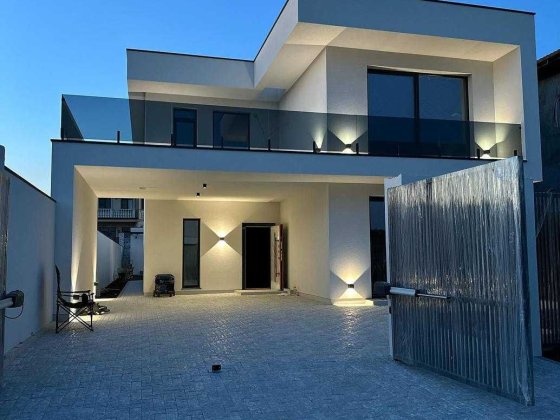 Купить дом у моря Одесса, Совиньон — современный проект с бассейном. Одесса