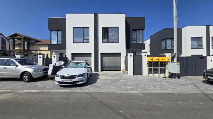 Продаж Будинку | Дуплекса | Залишився 1 з Такою Ціною - фото 1