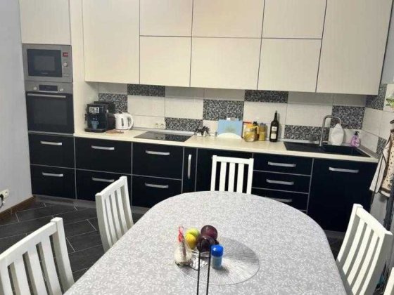 Продам 2-х поверховий будинок, 10 хв. від метро Індустріальна, 148 м2. Харьков