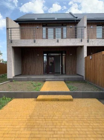 60м2 Двухуровневый Таунхаус с своей парковкой - фото 1