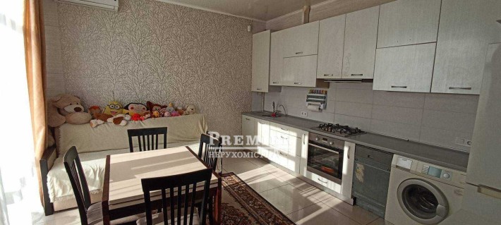 Таунхаус з ремонтом. 65 кв.м Простора кухня-студія. - фото 1