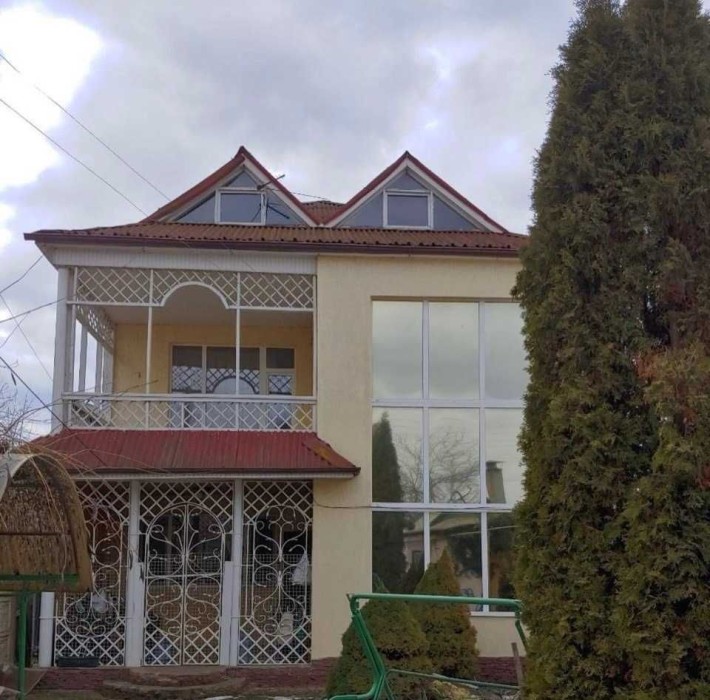 Продам будинок на Баварії, 180 м2, 2 поверхи,  капітальний ремонт - фото 1