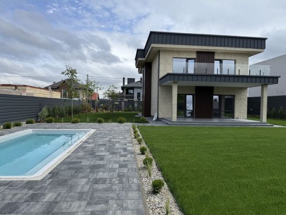 ‼️З дизайнерським ремонтом та меблями| Дім з басейном| 10 соток Петропавлівська Борщагівка