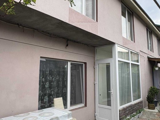 Квартира на землі з ремонтом Одеса