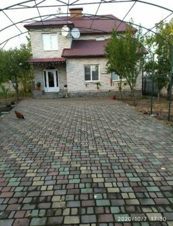 Продам двухэтажный  дом метро Киевская - фото 1