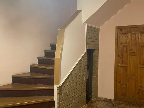 Будинок 160 кв м ділянка 10 сот метро Захисників України (169094) Харків