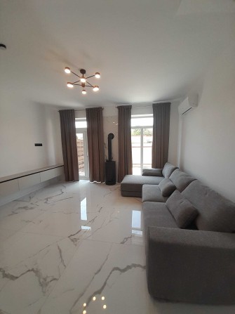 Без комісії, таунхаус 100м², ремонт, меблі, техніка, сотка землі - фото 1