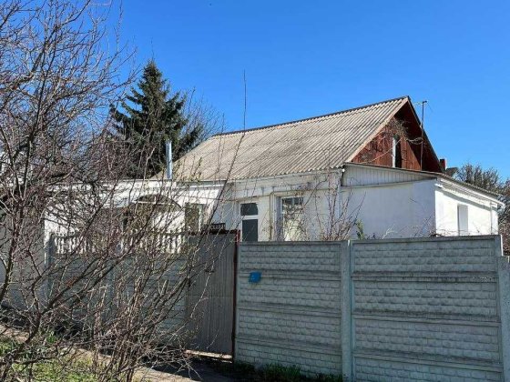 Продам полдома в Новобаварском районе Харків