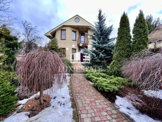 Продажа качественного дома на Алексеевке Харків