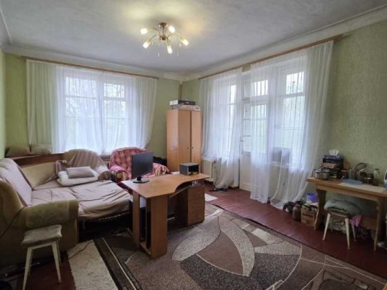 Продається кімната 26м2, поверх 2/4, зуп. 11 школа Полтава