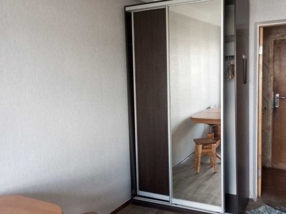 Кімната на Воскресенці. Киев