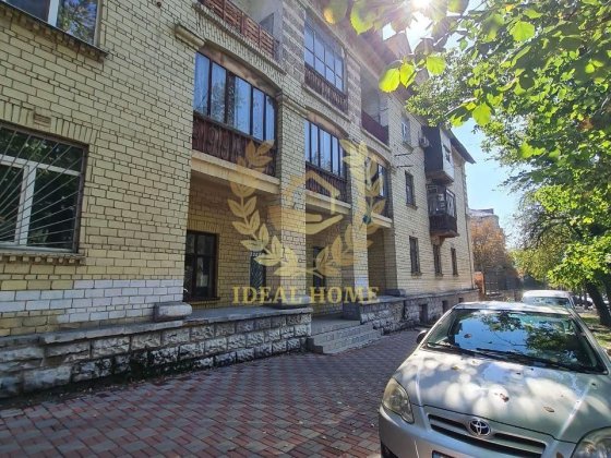 Продаж кімнати в гуртожитку вулиця Михайла Бойчука м.Звіринецька Київ