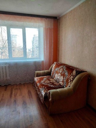 Кімната 13,8 кв. м. по вул. Олени Теліги, 45 метро Дорогожичі 8 хв. - фото 1