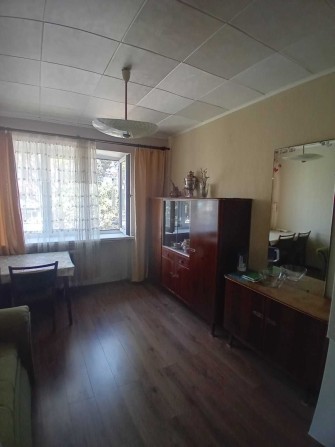 Продам 2 комнаты в коммуне ул. 1 ст. Люстдорфской дор. - фото 1