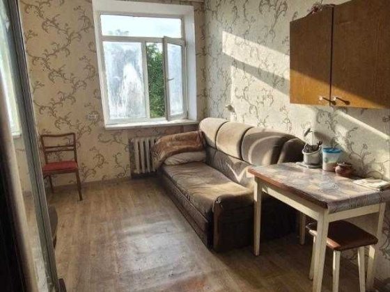 Продаю гостинку в пішій доступності від м. ХТЗ Харьков