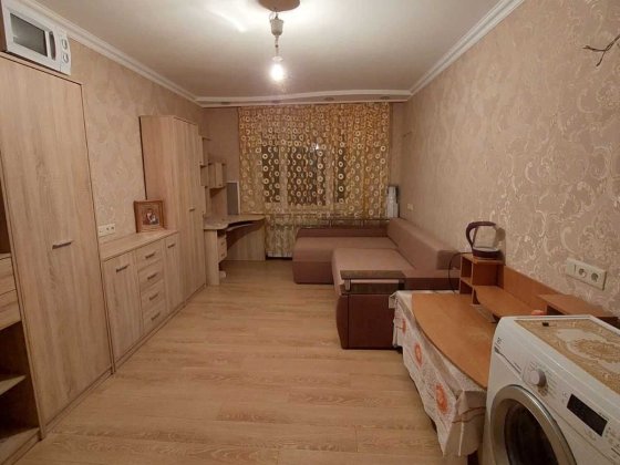 Продам кімнату у гуртожитку на Жоліо-Кюрі