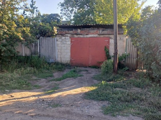 Сдам гараж.  Цена 1500 грн в месяц. Дружківка
