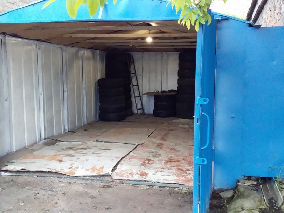 Здам гараж в центрі міста біля мосту Метеорологічна поруч 3 Богатирі Лубны