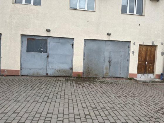 Гаражні бокси, вул.Максимовича, 15