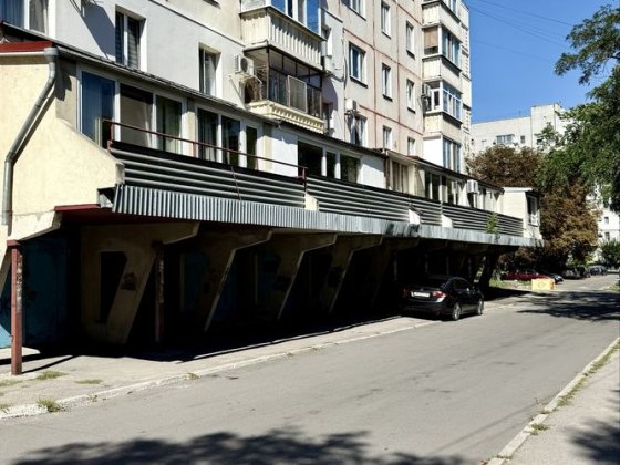 Гараж у центрі район податкової