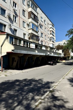 Гараж у центрі район податкової - фото 1