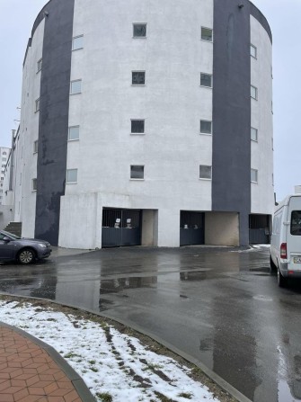 Здам гараж в центрі.Пров.Тобілевича 4 (Грушевського 110).4-й поверх - фото 1