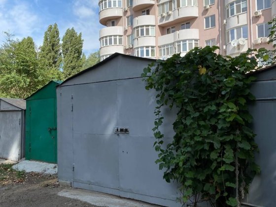Сдам гараж возле ЖК "Новые Черемушки", ул. Малиновского 63 Одесса