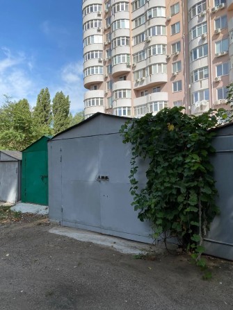 Сдам гараж возле ЖК "Новые Черемушки", ул. Малиновского 63 - фото 1