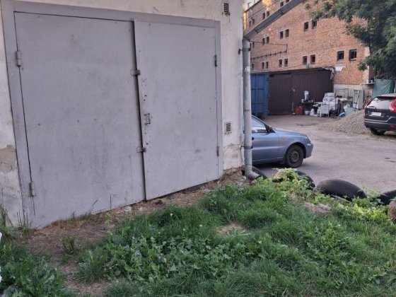 Гараж цегляний оренда Львів