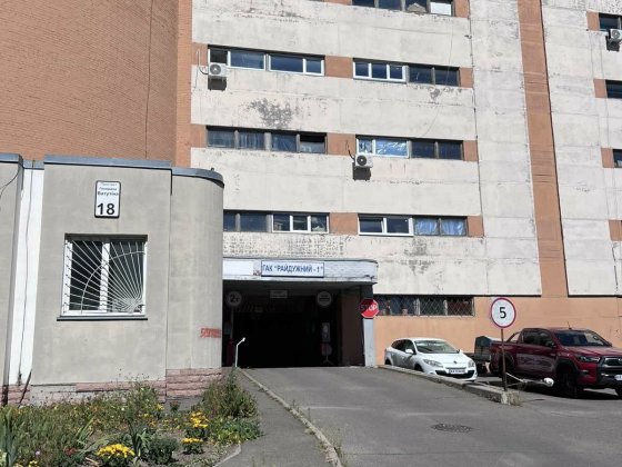 Аренда  ГАК1 Радужний кибальча2а( бокс закрытый) Киев