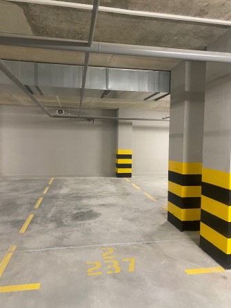 Сдам паркоместо в ЖК  Атмосфера - фото 1