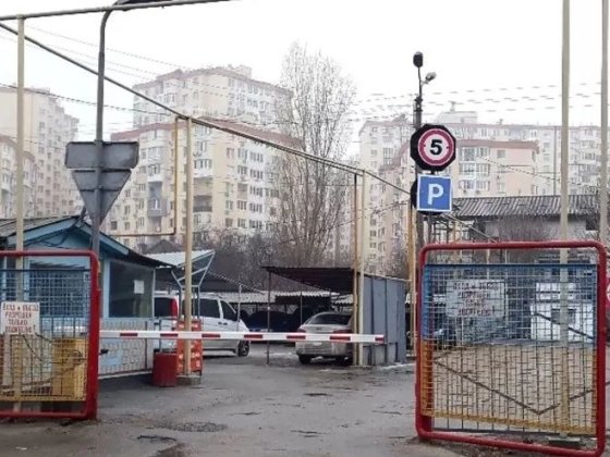 Аренда места на стоянке, проспект Небесной сотни Одеса