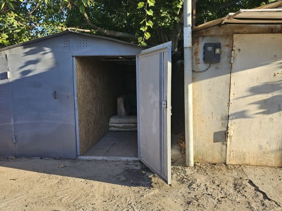 Оренда гаража, подсобка, склад Крыжановка