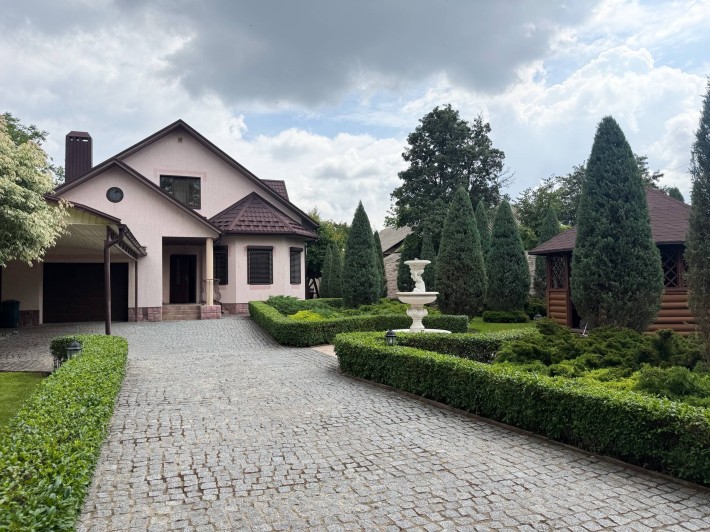 Продам Дом 250м2 ул. Звейнека + гостевой Дом 150м2 - фото 1
