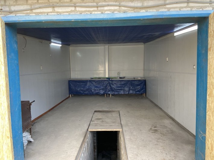 Продам гараж р-он,атобазар,ціна договірна. - фото 1