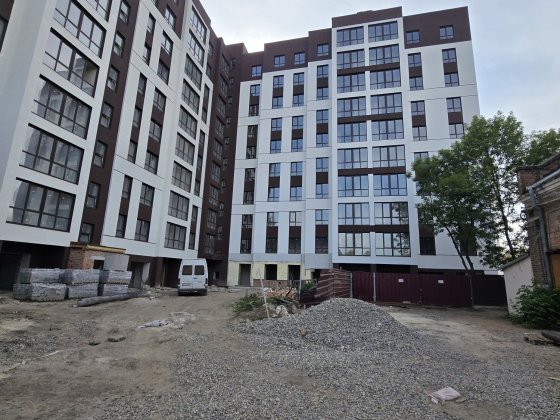 Продам 2 гаражі в ЖК АТМОСФЕРА по вул. ЛЕНКАВСЬКОГО Івано-Франківськ