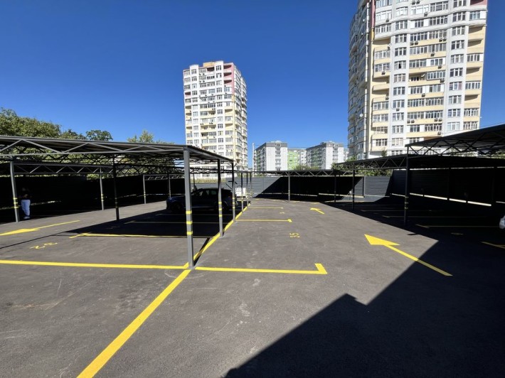 Продам паркомісце! Закрита територія, відеонагляд - фото 1