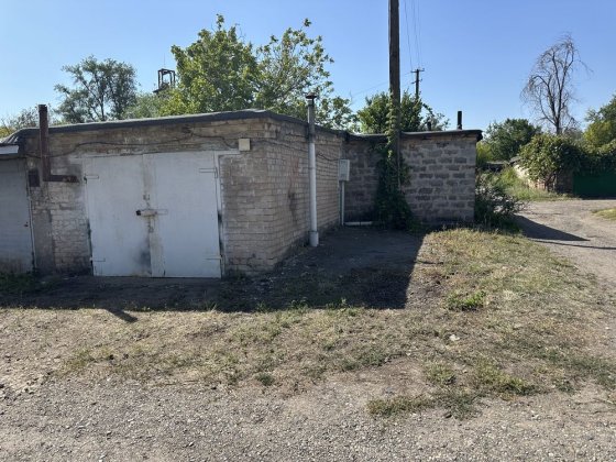 Продам гараж в кооперативі СЕВЕР Кривий Ріг