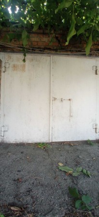 Продам гараж в яме Дружба - фото 1