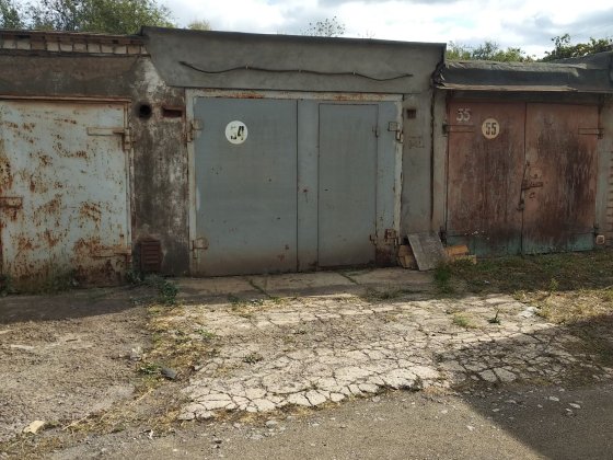 Продам гараж.  Ц. міський р.н. біля  сільського военкомату Кривий Ріг