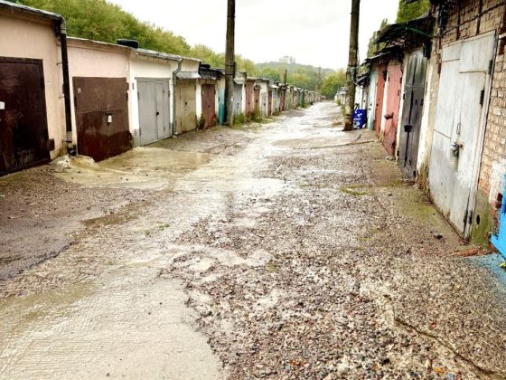 Продам цегляний  гараж Ровно