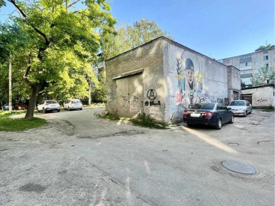 Гаражі . Продаж . Оренда Чернігів центр Чернигов