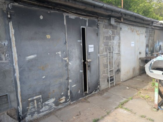 Продам гаражі спарені Київ