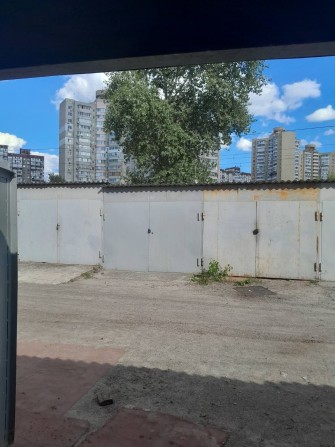 Продам гараж 5.40х 2.85 яма троещина Бальзака 5 власник хозяїн - фото 1