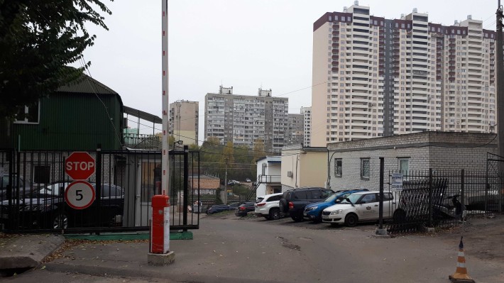 Продам гараж 2шт. Помещение под СТО с подвалом 70м2. Ушинского 14 - фото 1