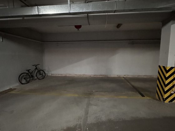 Продам паркінг в ЖК Славний/Панорама/Славія/соборний/сімферопольска Днепр