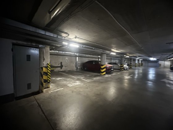 Срочно! Продажа паркоместа (22м2) в ЖК Времена Года, Кудряшова, Мокрая Київ