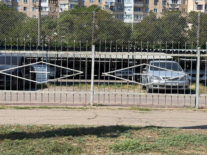 Продам місце на парковці СПУТНІК - фото 1